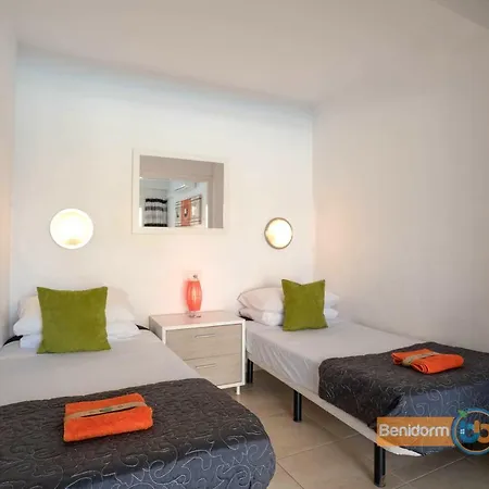 Appartement No Future Bookings Please